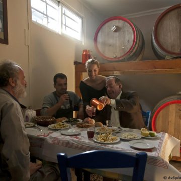 קוטוקי koutouki – טברנות המרתף באתונה